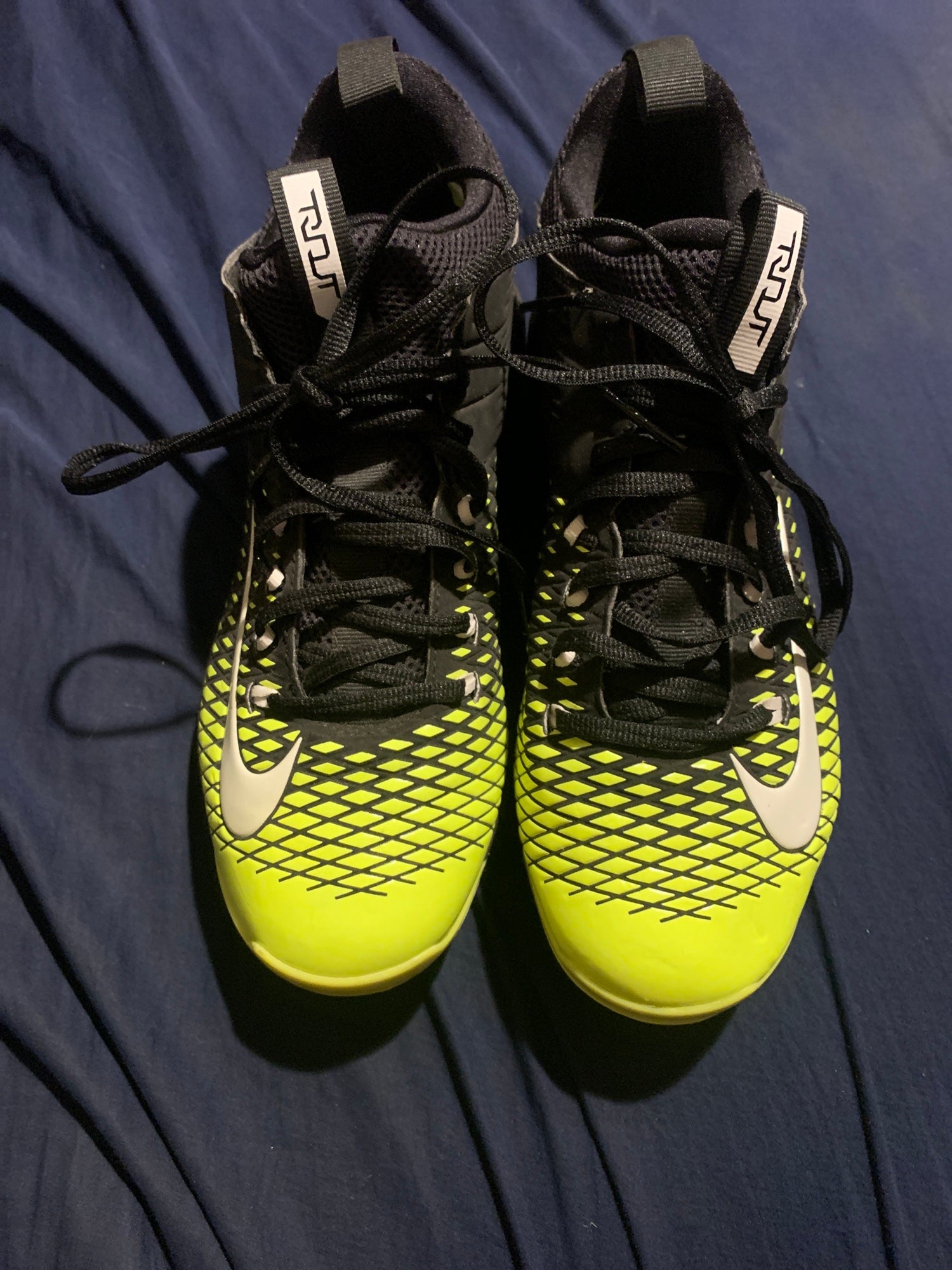 nike tee ball cleats