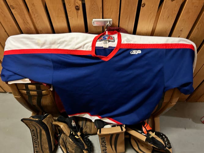 New Old Stock Winnipeg Jets blank Goalie Cut Men's Jersey - SP Hockey (60G)