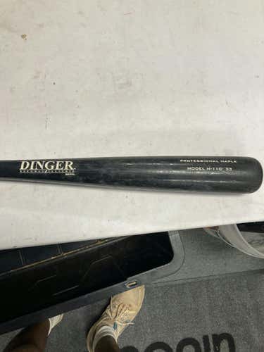 Used Dinger Maple 33" Wood Bats