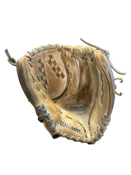 Used Wilson A2000 Fastpitch 12.5" Fastpitch Gloves