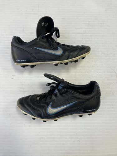 Used Nike Senior 8.5 Cleat Soccer Outdoor Cleats