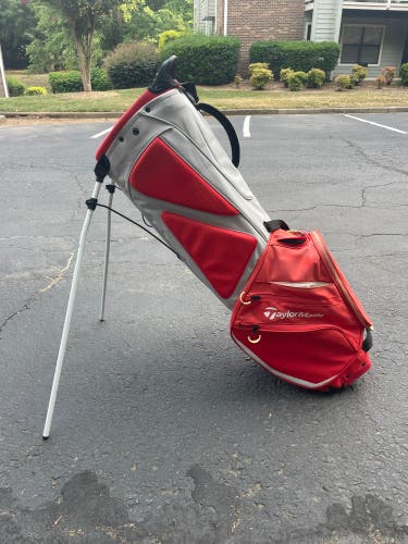 TaylorMade Golf Bag