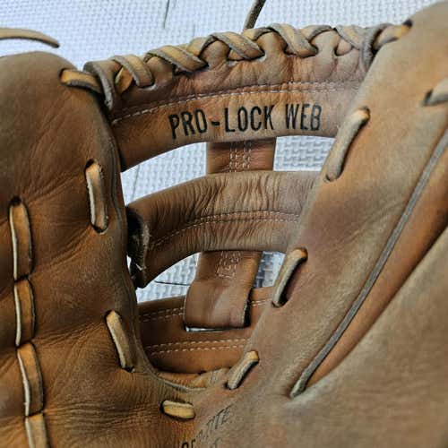 Used Wilson Jim Rice Pro 11" Fielders Gloves