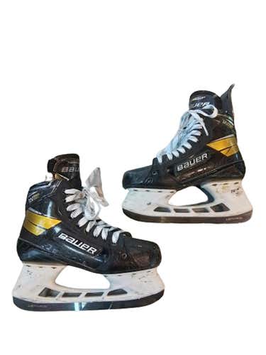 Used Bauer Supreme Ultrasonic Intermediate 6.0 Ice Hockey Skates