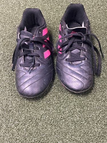 Adidas Size 13K Soccer Cleats (4320)