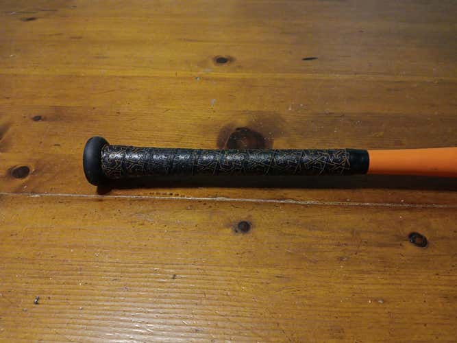 Used 2023 Louisville Slugger SLATB5-23 USSSA Certified Bat (-5) Alloy 27 oz 32"