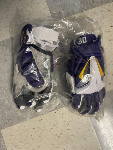 UAlbany Team Issued Gait Goalie Gloves