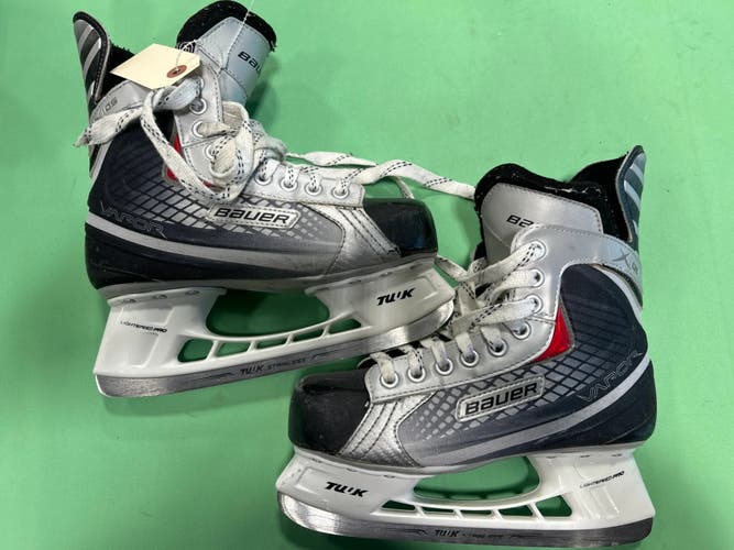 Used Intermediate Bauer Vapor X:05 Hockey Skates Size 5