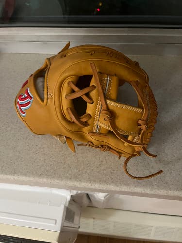 Used 2023 Right Hand Throw 11.5" JL Glove Co Baseball Glove