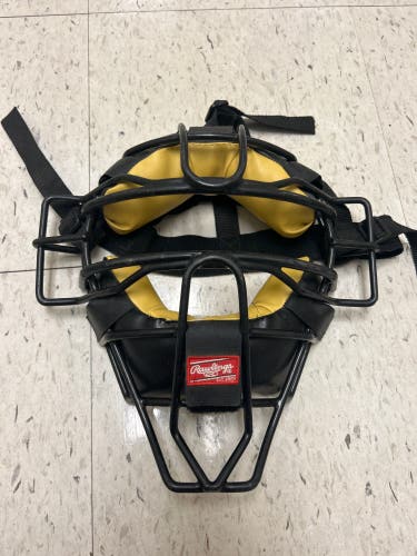 Rawlings Catchers Face Mask Used