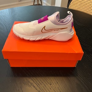 NIKE FLEX RUNNER 2