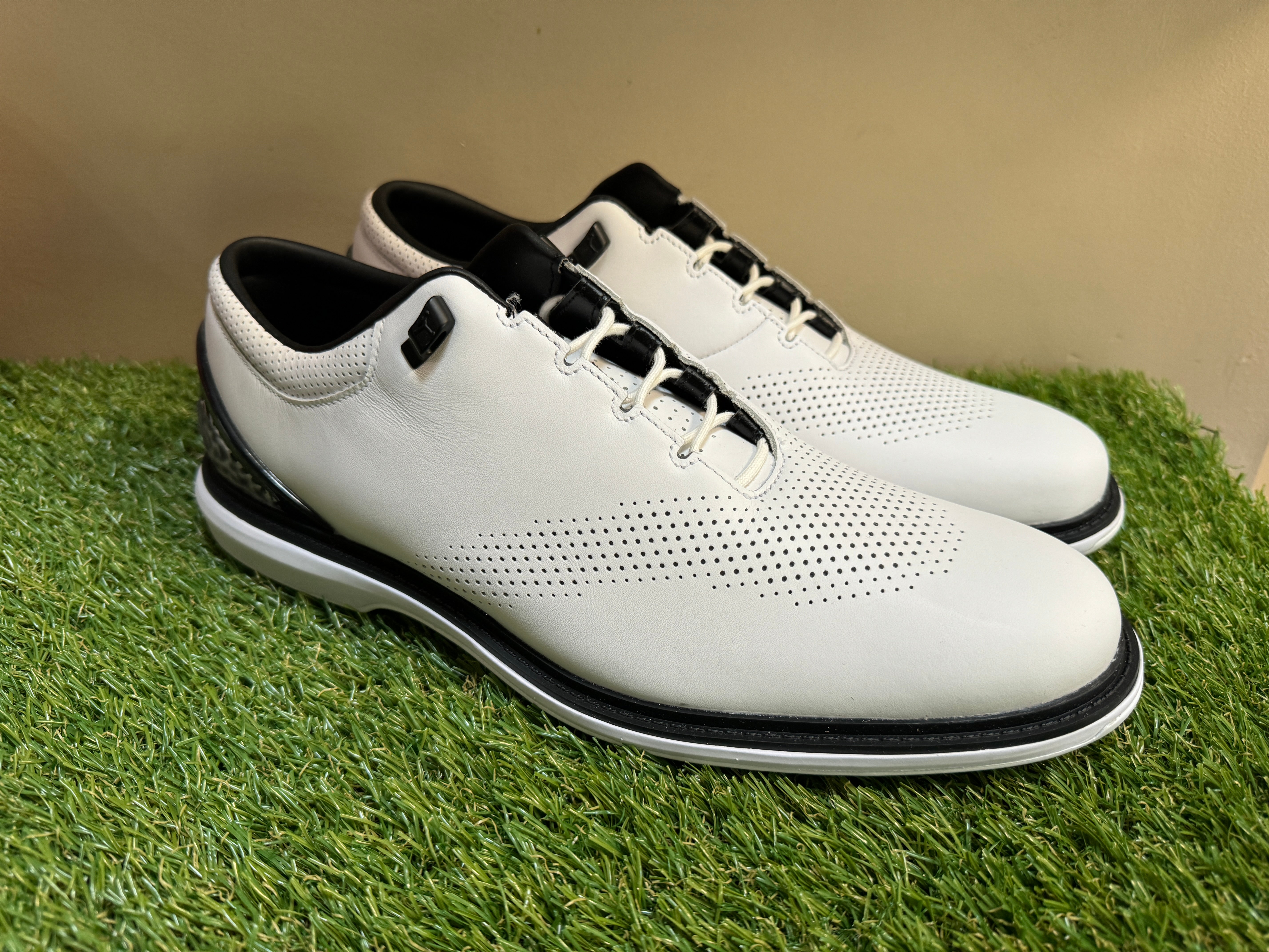 Mens Size 12 Under Armour Golf Shoes UA Drive Glide Spikeless 6006123-100 New Under Armour UA Drive Glide Spikeless Golf Shoe White  main image 3