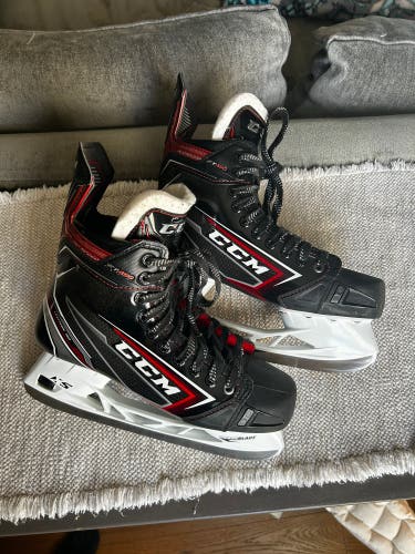 CCM ft490 skates