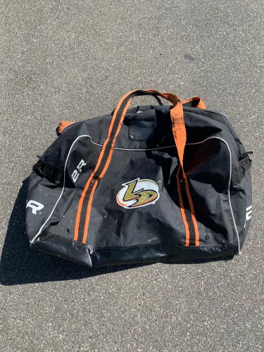 Used Junior Little Ducks Bauer Bag