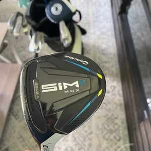 Used 2021 TaylorMade Left Hand Regular  Flex Loft 18 SIM2 MAX Fairway Wood