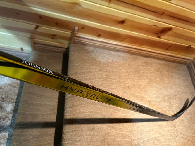 Bauer Hyperlite 2 stick