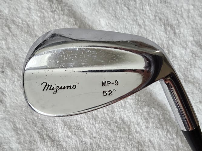 Mizuno MP-9 52° Wedge RH; True Temper Dynamic Gold Steel Shaft