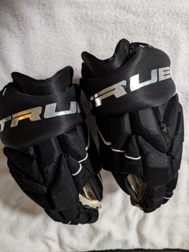 Used True Catalyst 9X Pro Gloves, 15"