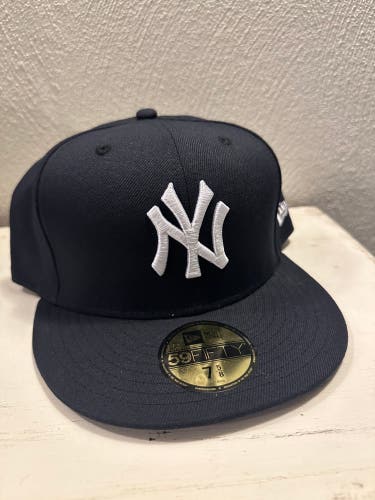 New York Yankees 7 5/8 Hat New