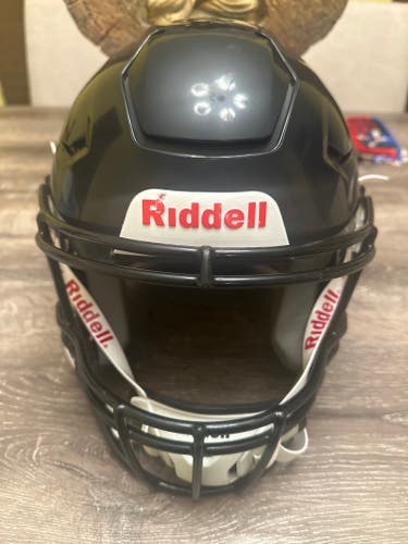 Used Medium Youth Riddell SpeedFlex Helmet