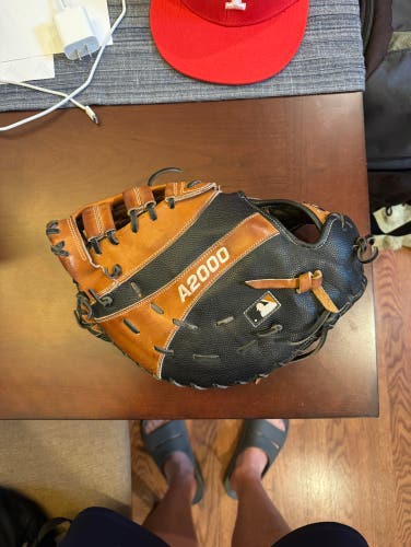Wilson A2000 1614 Superskin 12.5 First Base Mitt Right Handed