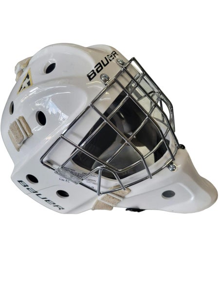 Used Bauer 930 M L Goalie Helmets And Masks