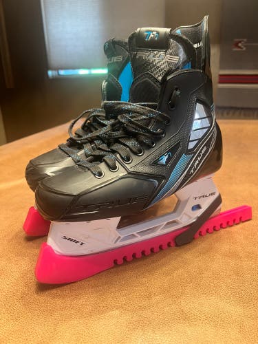 True TF7 Ice Skates sz 7.5