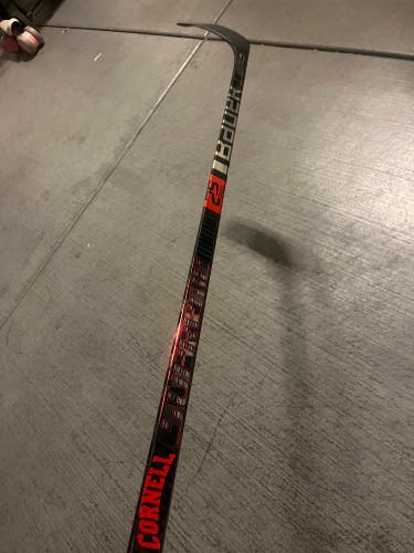 Pro Stock Supreme 2S Pro Hockey Stick