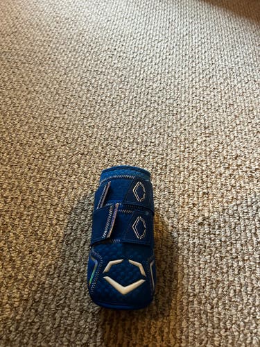 Blue New Senior EvoShield Elbow Protection Elbow Guard