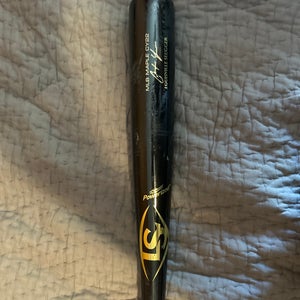 Used  Louisville Slugger BBCOR Certified Wood 29 oz 32" CY22 Bat