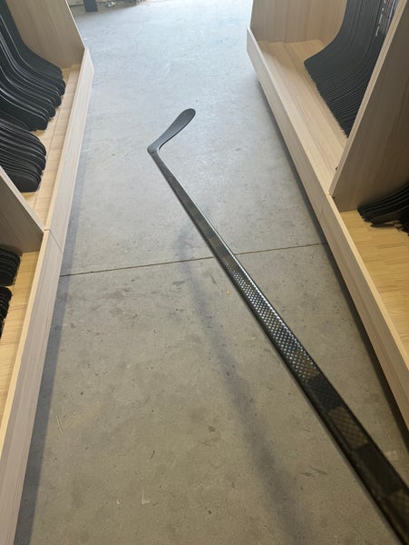New Senior Bauer Right Hand P92 87 Flex Pro Stock Vapor Hyperlite 2 Hockey Stick Blackout Pro+