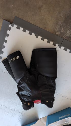 Used Junior Large Bauer Lil Sport Hockey Pants