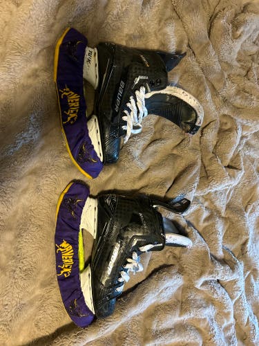 Used Bauer 8 Supreme Mach Hockey Skates