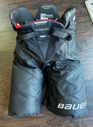 Bauer Vapor HyperLite Hockey Pants Sr Med Black