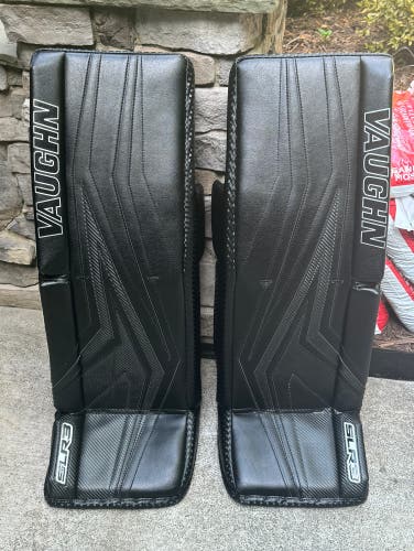 Like New! Vaughn  SLR3 Pro Carbon Goalie Leg Pads