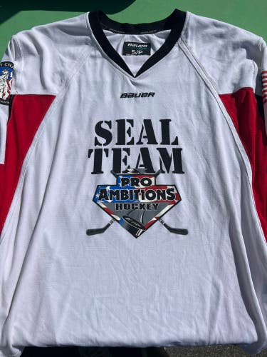 Bauer Seal Team Pro Ambitions Hockey | Czech Hockey Challenge Hockey Cup | Sr. Small