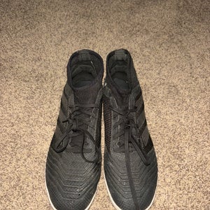 Black Used Size 8.5 Adidas Predator Indoor Cleats