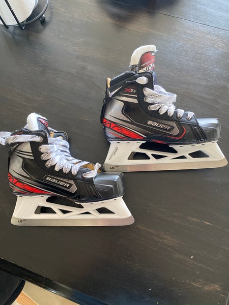 Junior New Bauer Vapor X2.9 Hockey Goalie Skates Regular Width Size 5