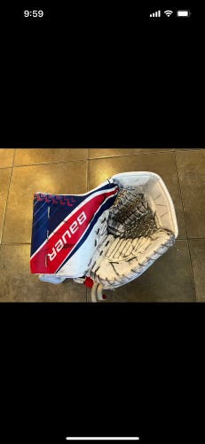 Used  Bauer Pro Stock Hyperlite Glove