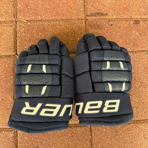 Blue Used Junior Bauer Pro Series Gloves 11"