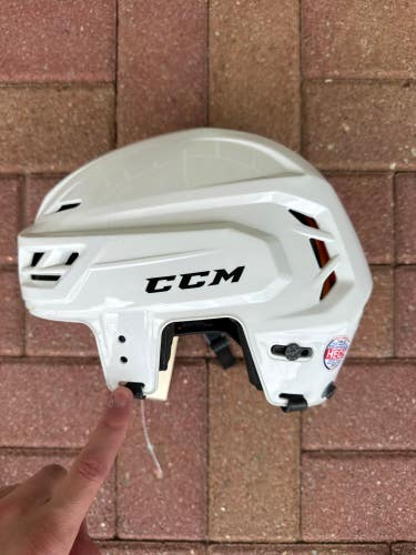 White Used Large CCM Tacks 710 Helmet