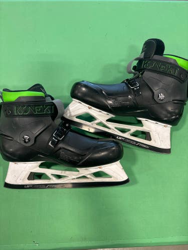 Used Senior Bauer Konekt Hockey Goalie Skates 9 Regular Width