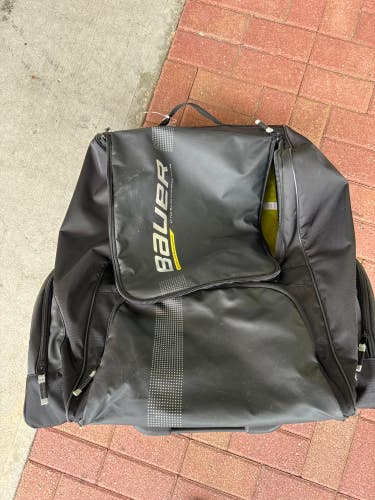 Bauer S21 wheeled backpack No handle