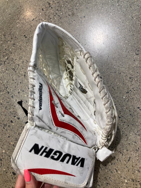 White Used Youth Vaughn Velocity V7 XF Goalie Glove