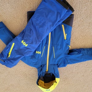 Helly Hansen Ski Pants And Jacket Set