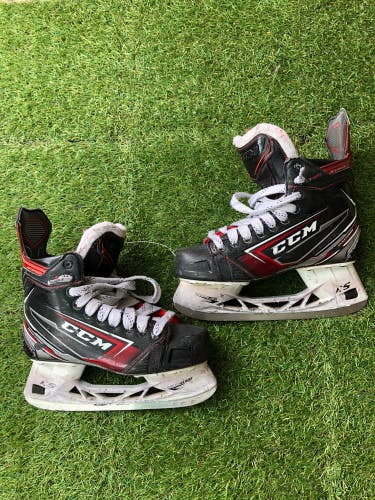 Used Senior CCM JetSpeed FT480 Hockey Skates Regular Width 7.5