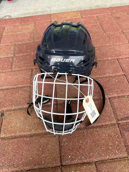 Blue Used Medium Bauer Re-Akt 95 Helmet