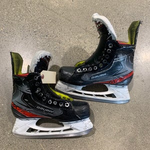 Used Intermediate Bauer Vapor X2.9 Hockey Skates Regular Width Size 5