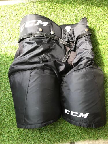 Used Senior Large CCM Tacks 9550 Hockey Pants