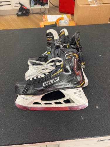 Used Senior Bauer Extra Wide Width   Size 6.5 Supreme 2S Pro Hockey Skates